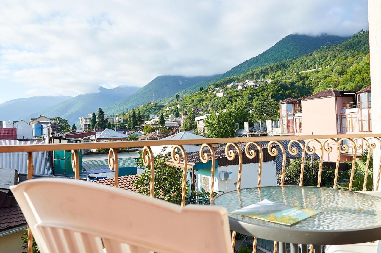 Hôtel Marco Club à Gagra Extérieur photo